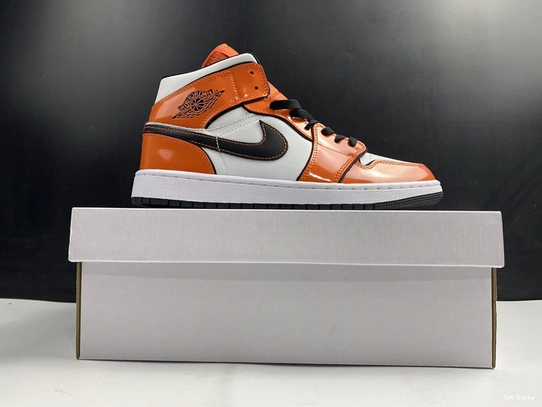 “Turf  1 DD6834-802 Mid Jordan Air  Orange” 0917